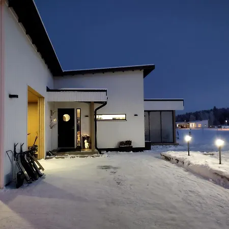 فيلة Luxury Snow With Jacuzzi *