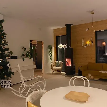 Luxury Snow With Jacuzzi Villa Rovaniemi