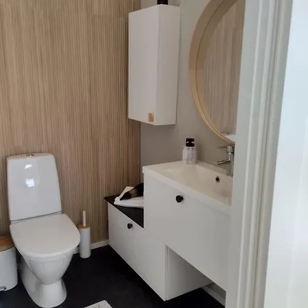 Luxury Snow With Jacuzzi فيلة روفانييمي
